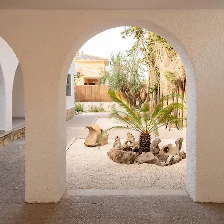 Pensión Alkatur Relax Y Confort Jardin Y Piscina