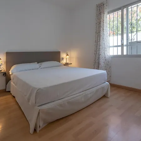 Alkatur Relax Y Confort Jardin Y Piscina Pensión